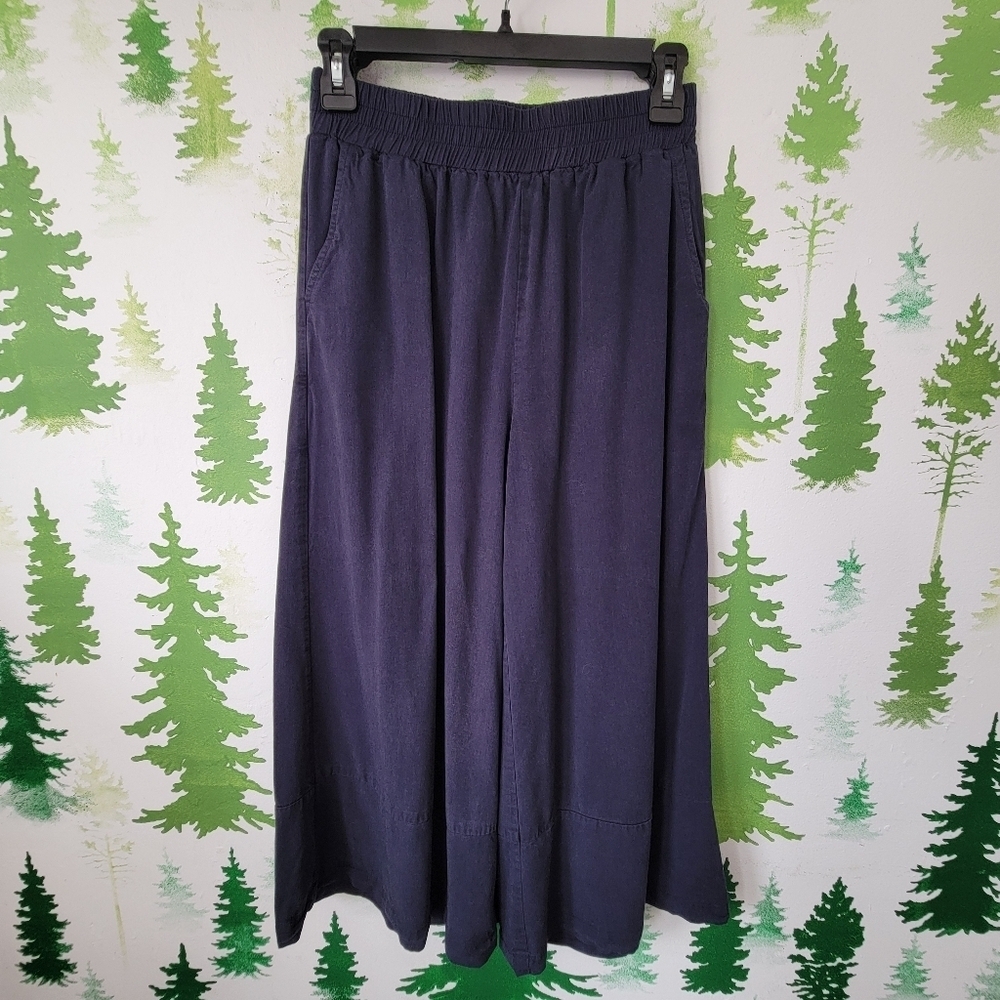 Elodie Navy Blue Lightweight Wide Leg Pants.